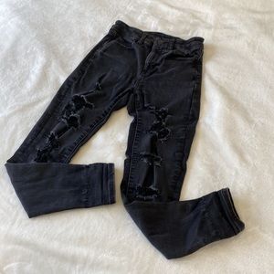 FINAL PRICE DROP American Eagle Black Distressed Jeans